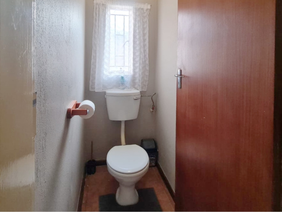 To Let 2 Bedroom Property for Rent in Ifafi North West
